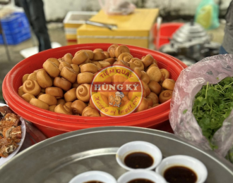 Heo quay cúng tất niên quận Tân Bình 